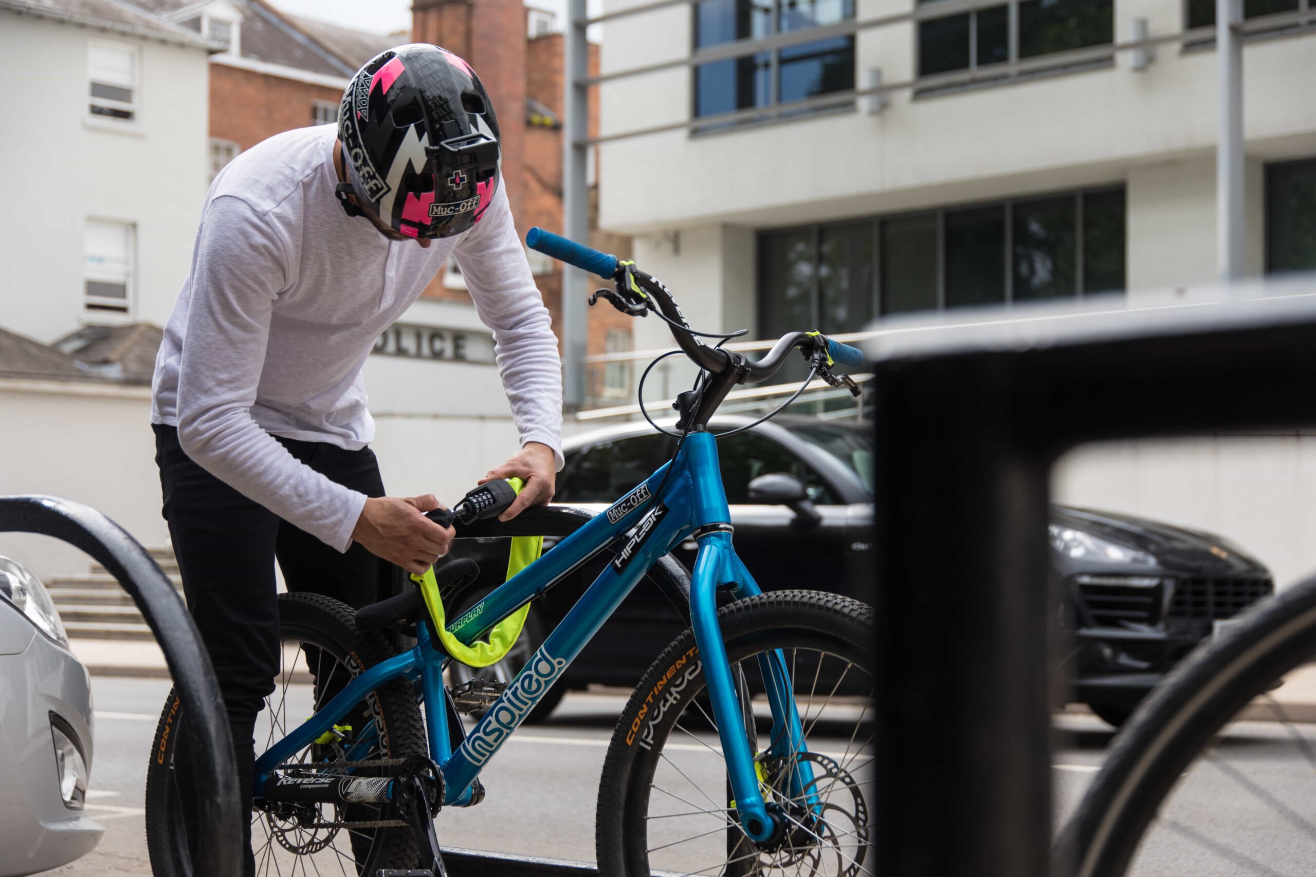 Lock bike lock in town 