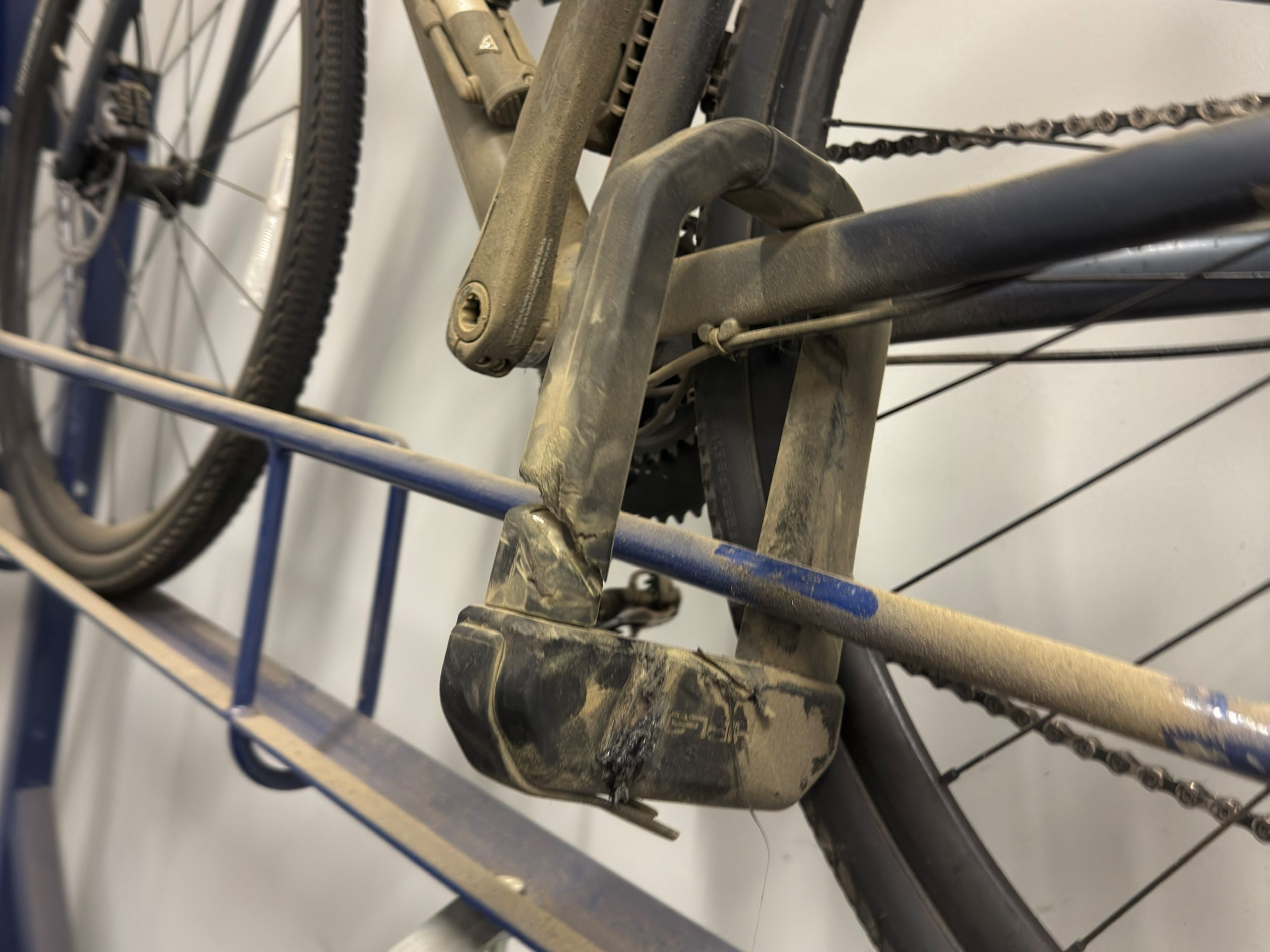 Theft attempt Hiplok D1000 - web